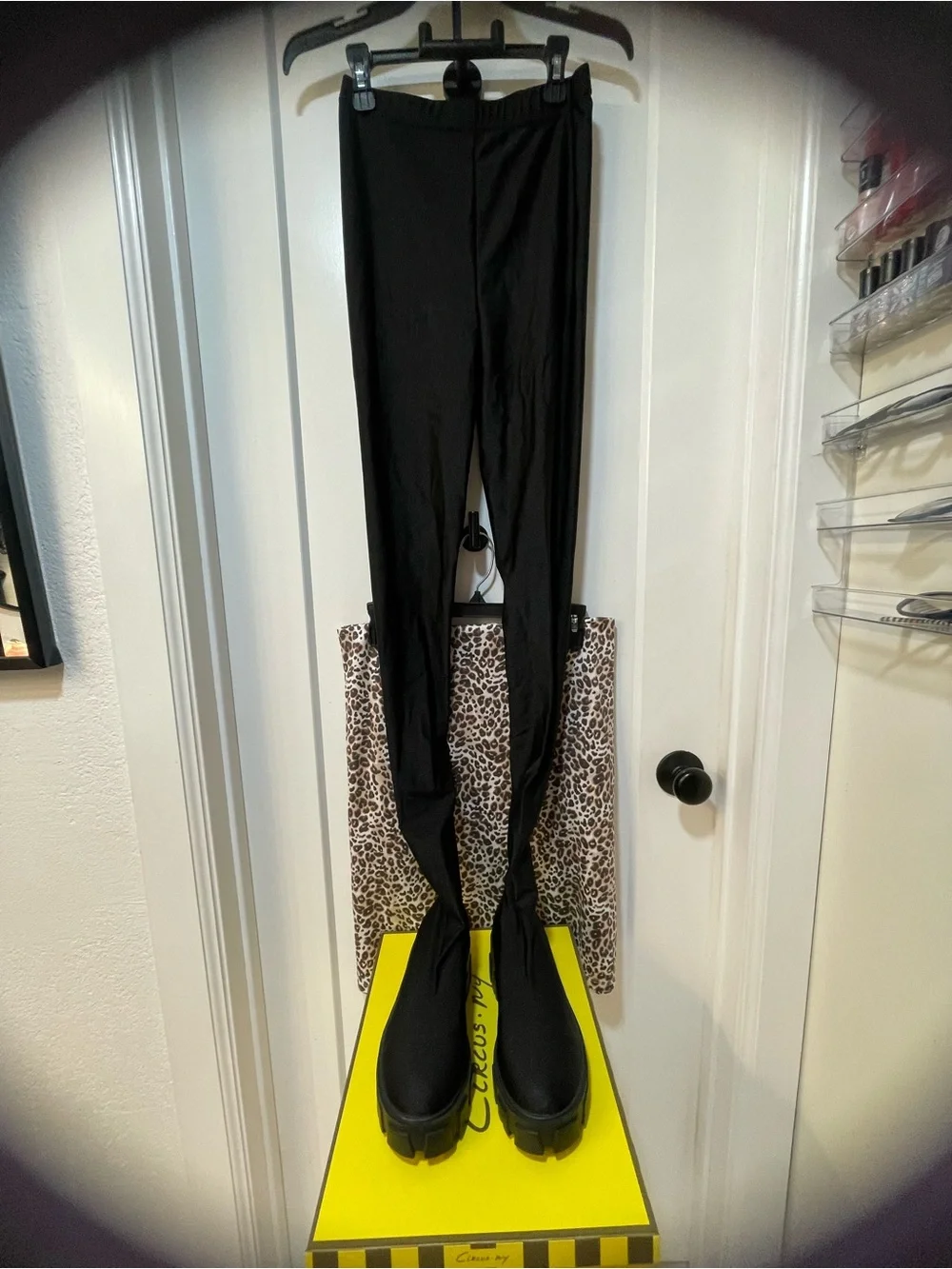 Azalea Wang Black Pant Chunky Boots Star Stretch Pant Platform Lug Boots, Size 8
